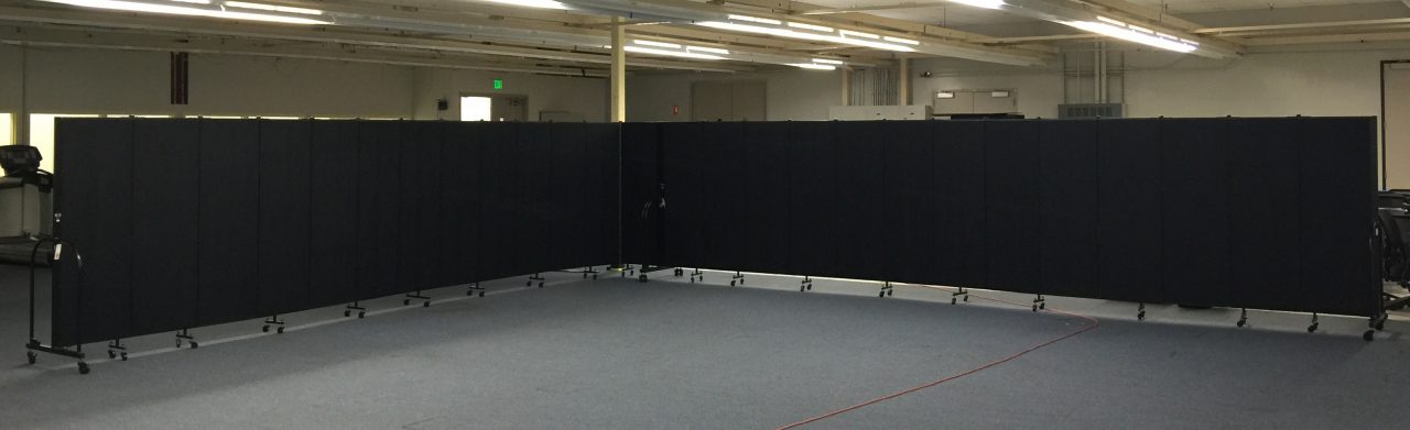 Rolling room divider partitions