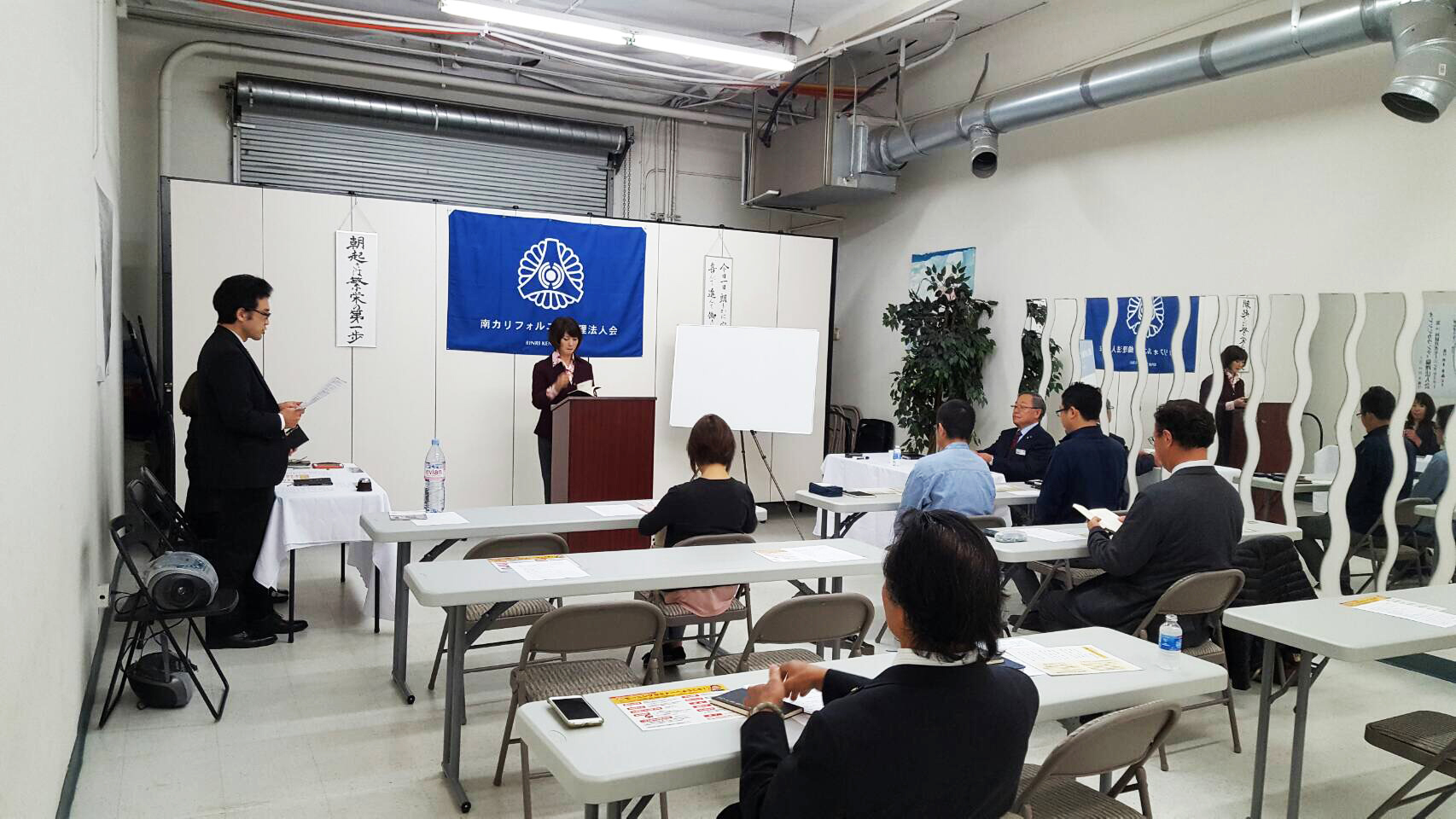 Vinyl Room Dividers Provide a Clean Look Screenflex Room Dividers